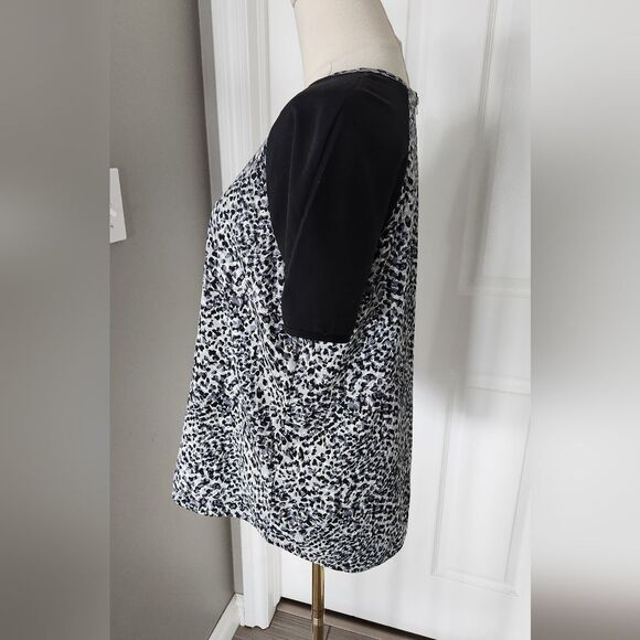 Banana Republic Top - Size Medium - Picture 2 of 8